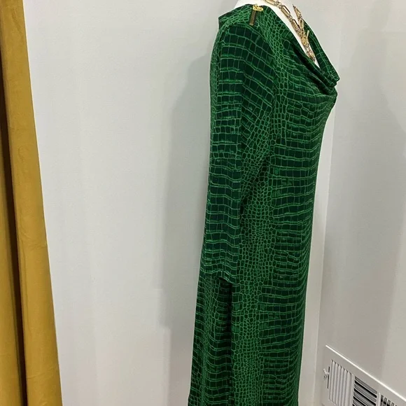 Michael Kors Green Croc-Print Long Sleeve Dress - Picture 2 of 8